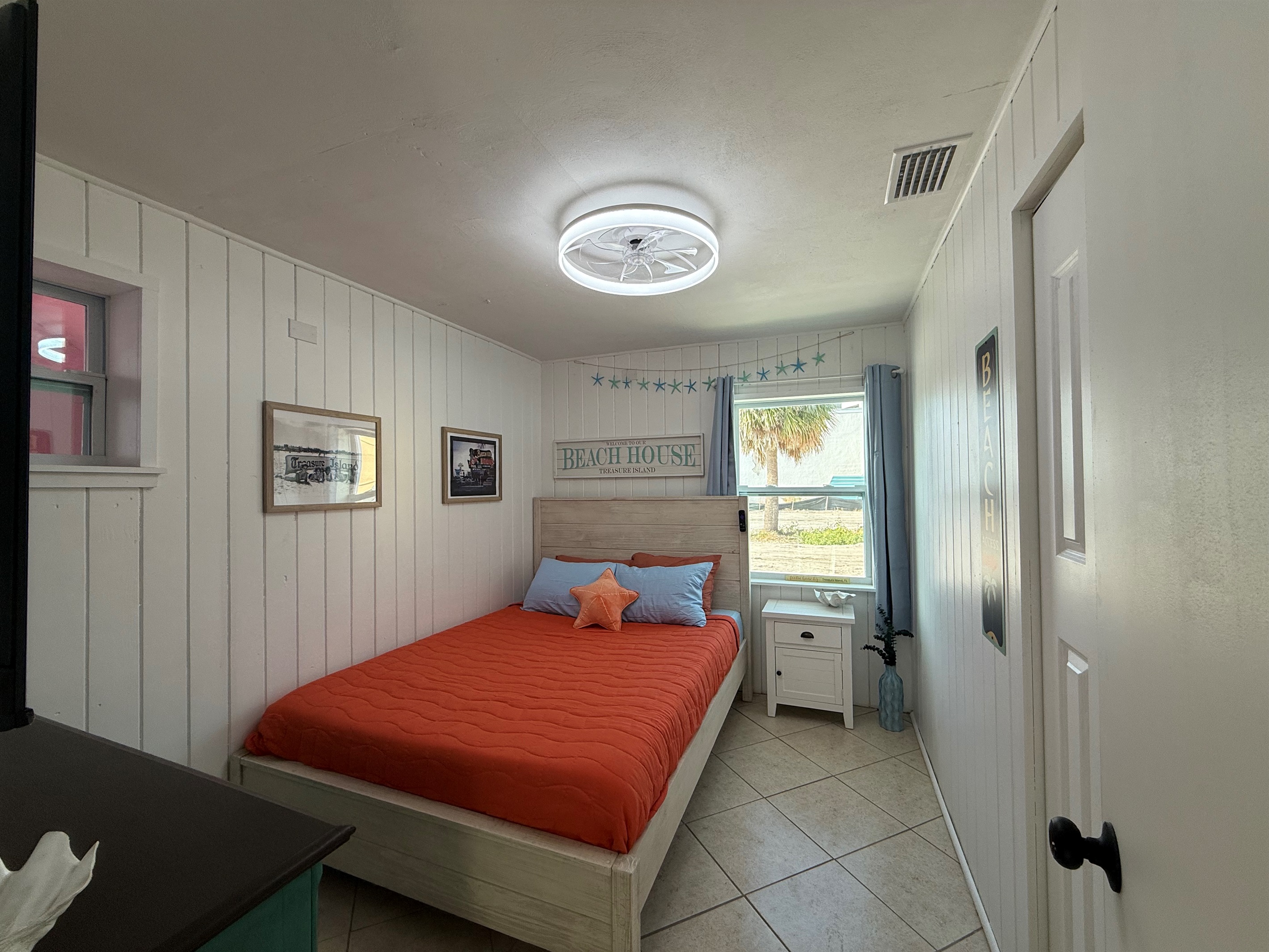 Bedroom #2 with Queen Bed