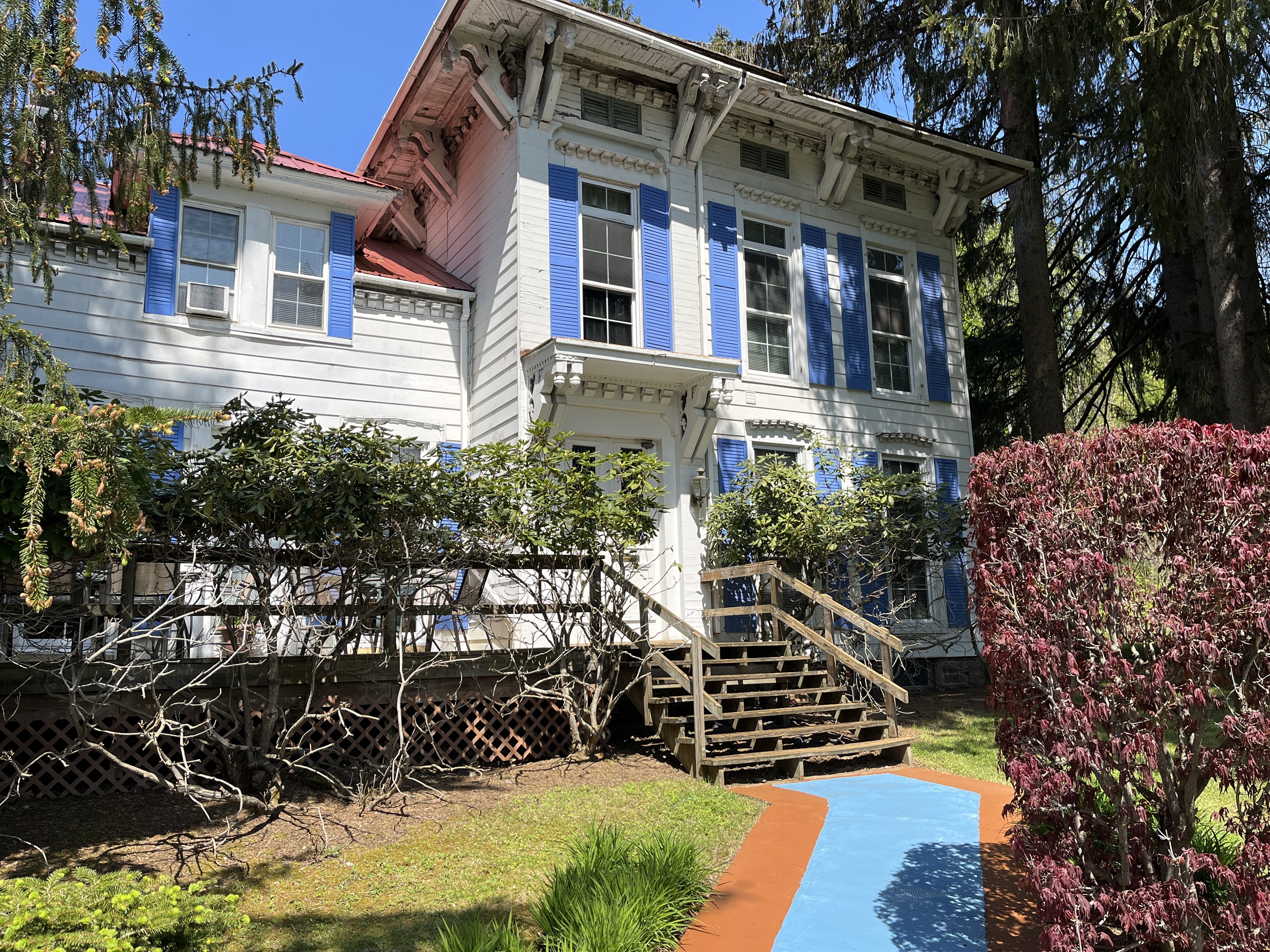 Front porch entrance.