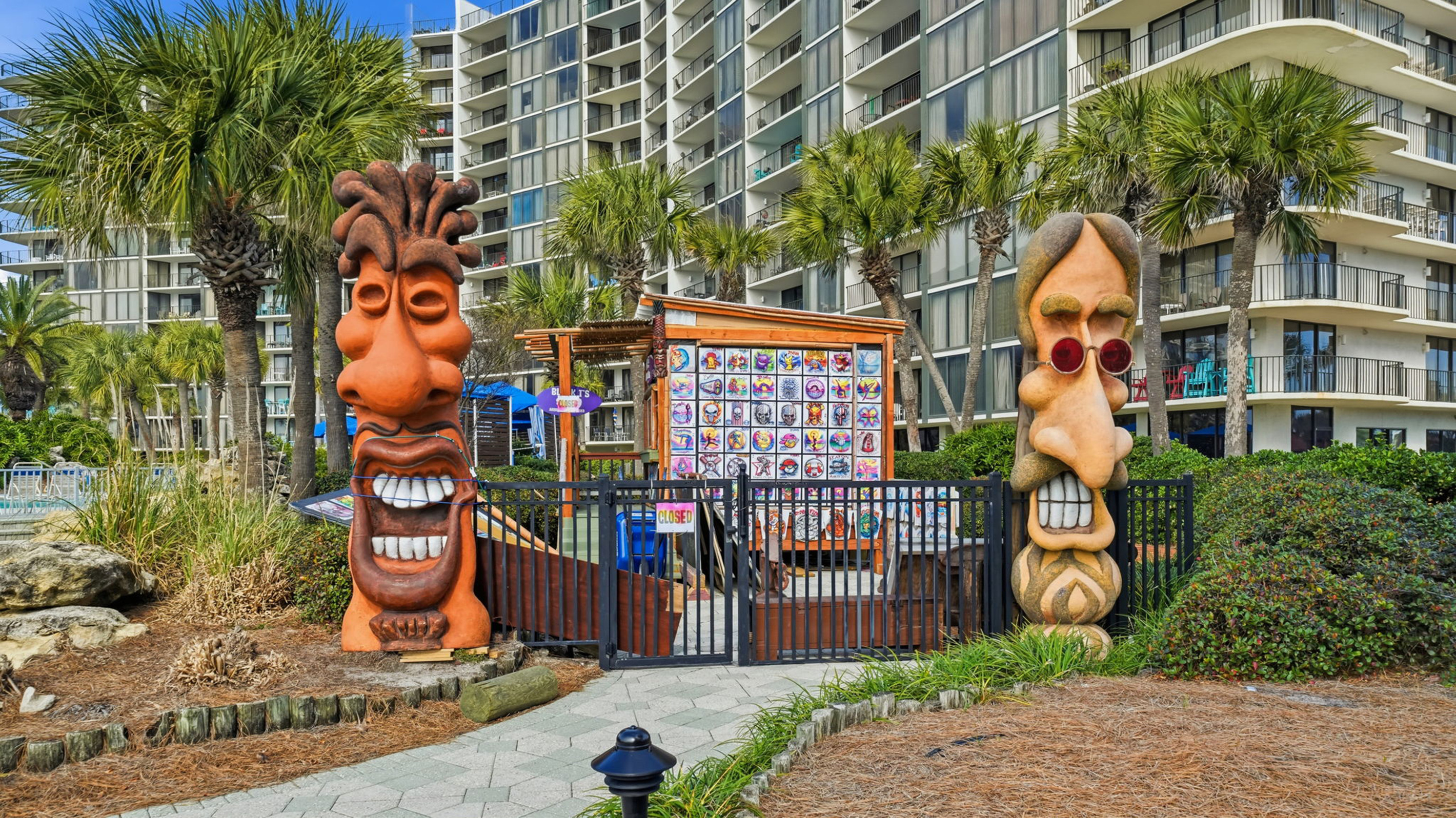 Edgewater's Tiki Airbrush Studio