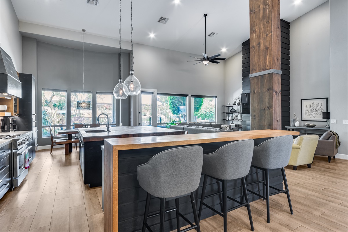 Grayhawk Getaway | 4-Bed Luxury w/ Spa & Pool Heat — Grayhawk Getaway | 4-Bed Luxury w/ Spa & Pool Heat, Scottsdale, Arizona — photo 10