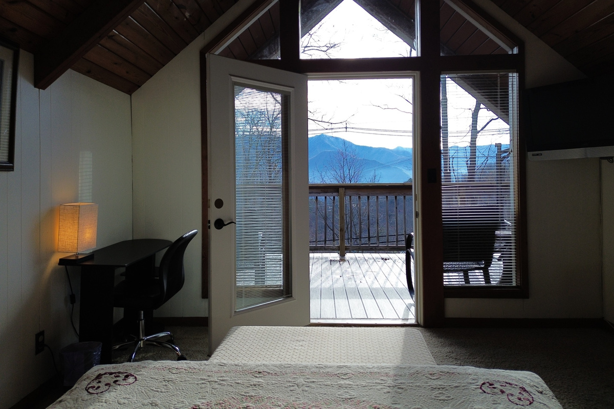 Christmas Upstairs Bedroom View & Upper Deck Seating