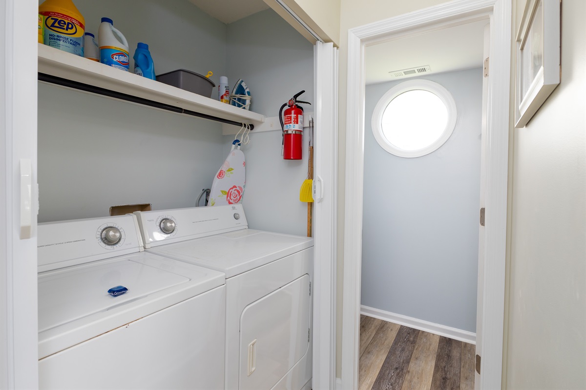 Laundry room, equipped with essential appliances and storage