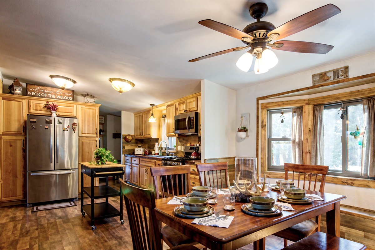 Spacious open concept dining and kitchen