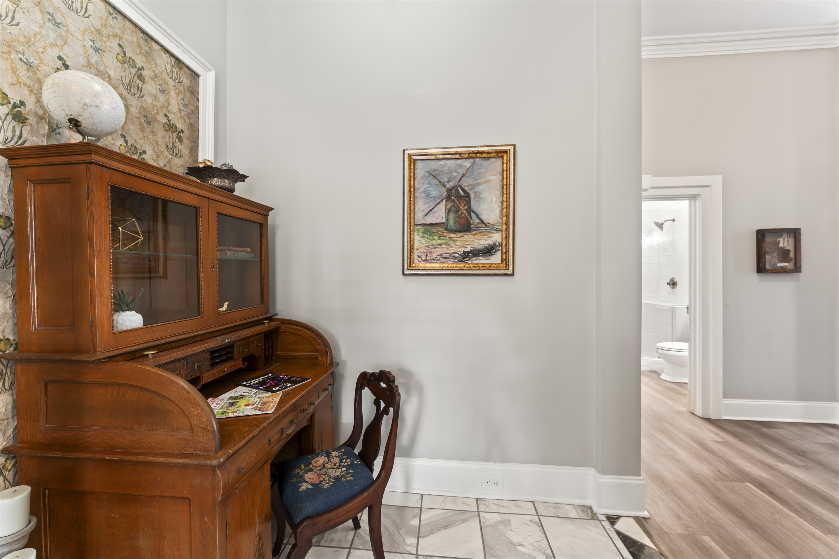 Cottage Office Area