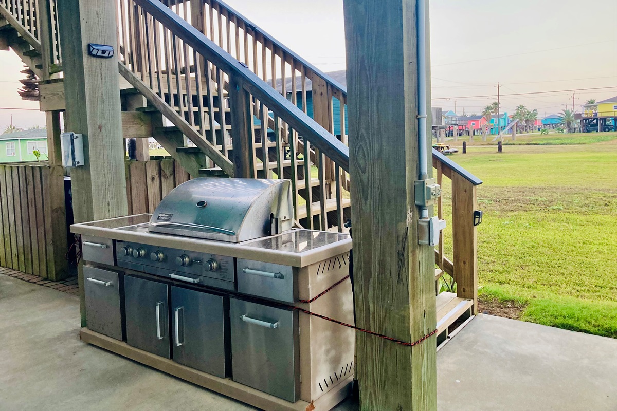 Propane grill (propane not included)