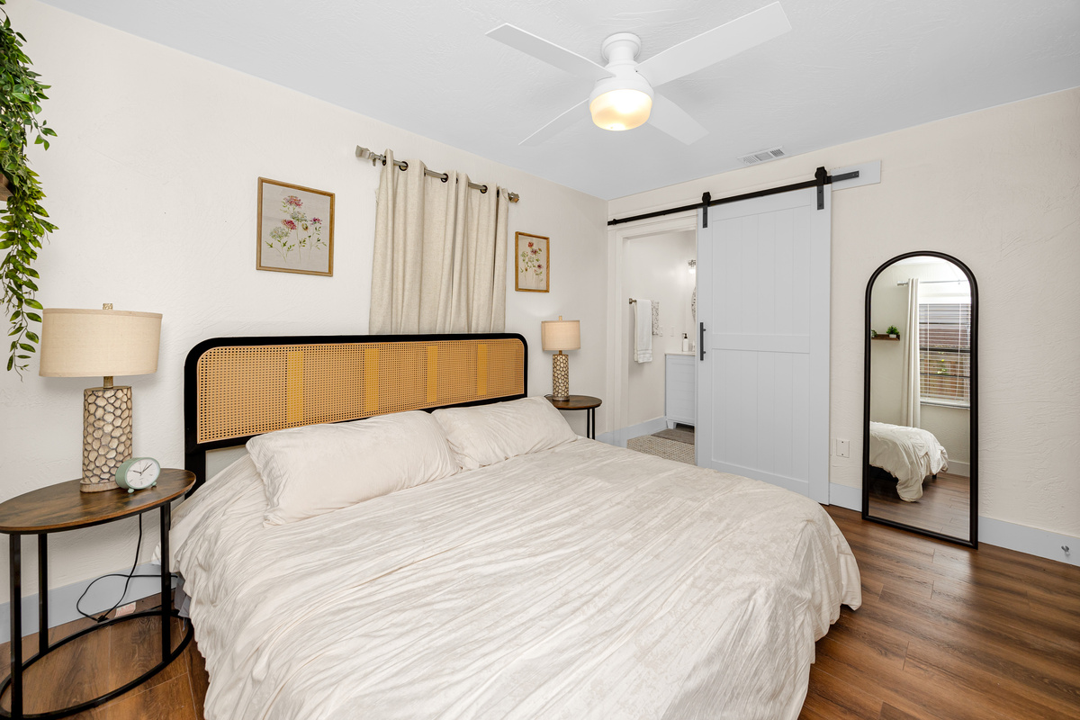Queen bed