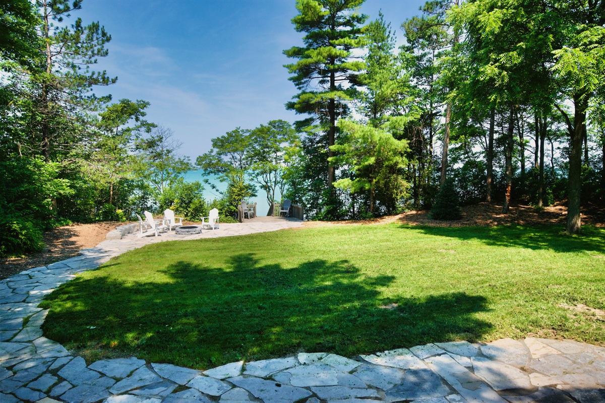 0a03a1d821f34e1d95ba259e93b070bf Large