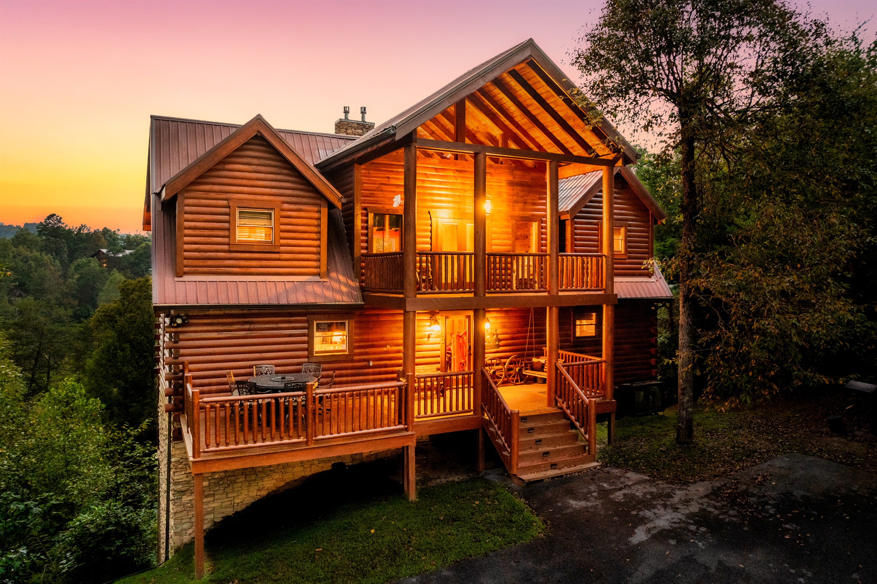 Front of cabin at twighlight.