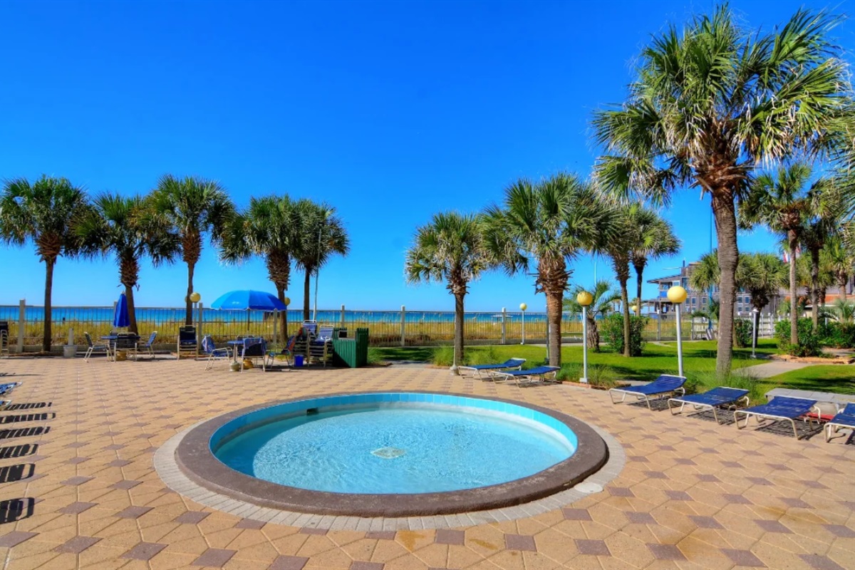 Resort Kiddie Pool West