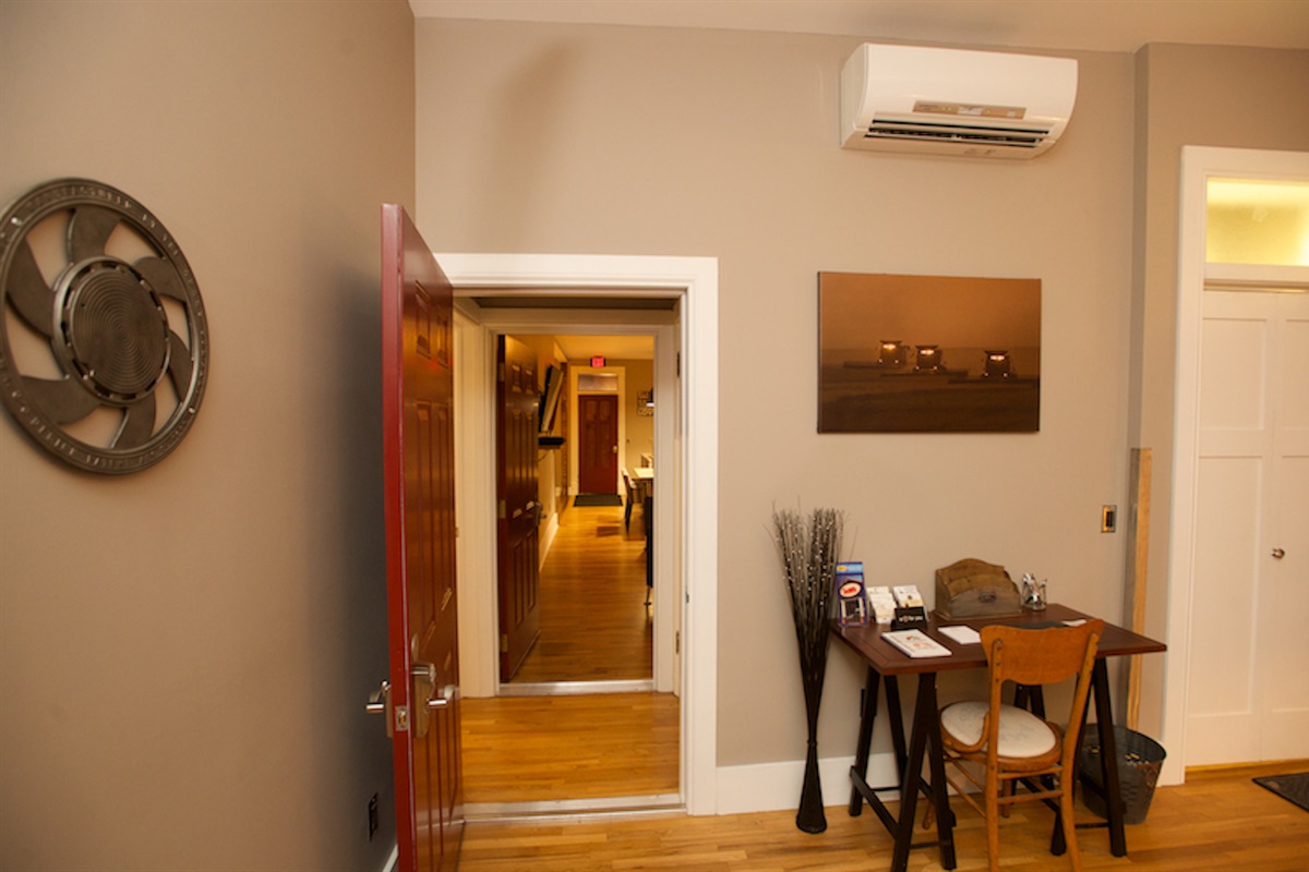 Door passageway between Plantera and Skorda with laundry room in between