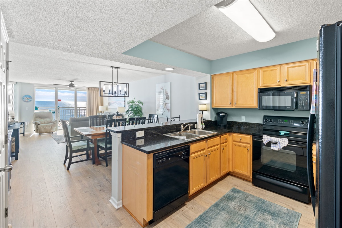 Well Stocked Kitchen with everything you need