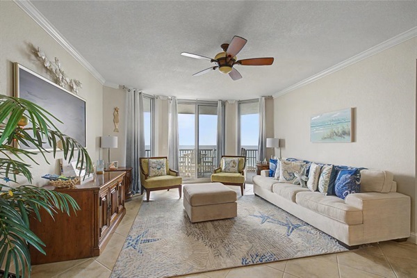 Family room, TV, Gulf view and balcony access