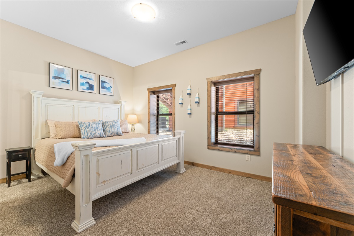 King Bed with En Suite