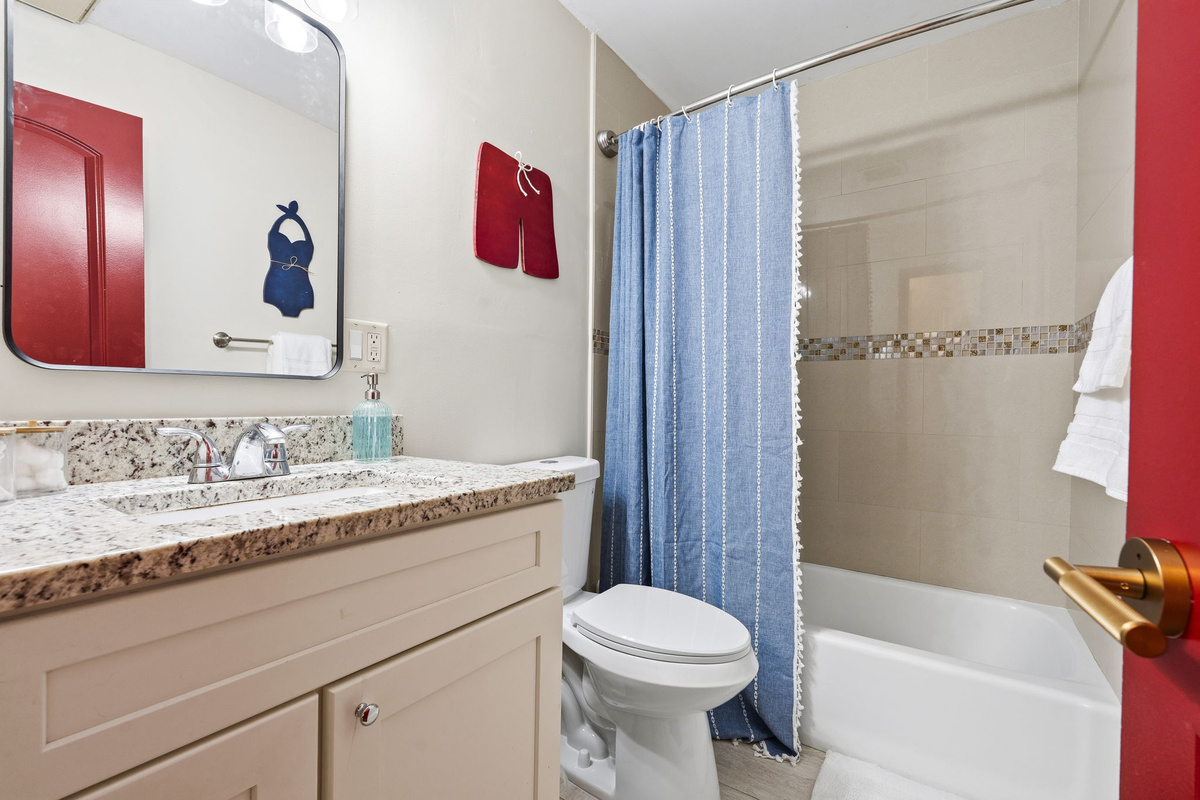 Main Bathroom 
Stocked with:
Shampoo
Conditioner
Body Soap
Toilet Paper
Make-up washcloth
Towels