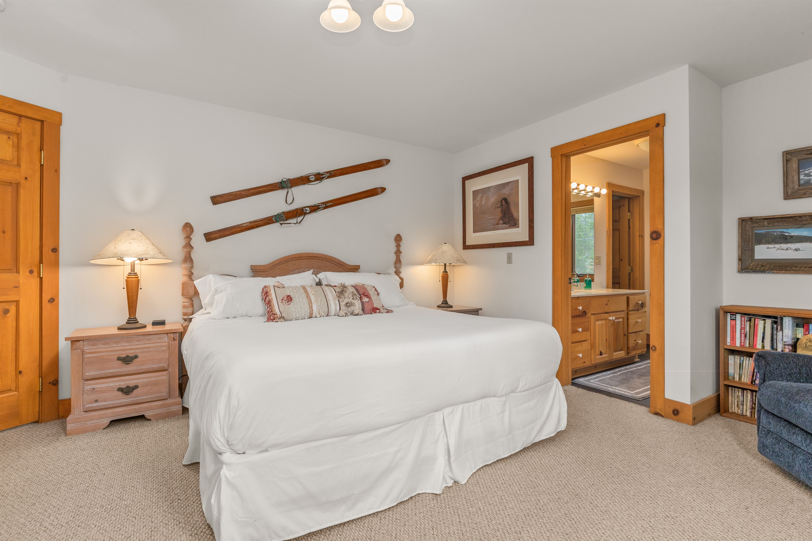 Ensuite Bedroom 2 | King Bed