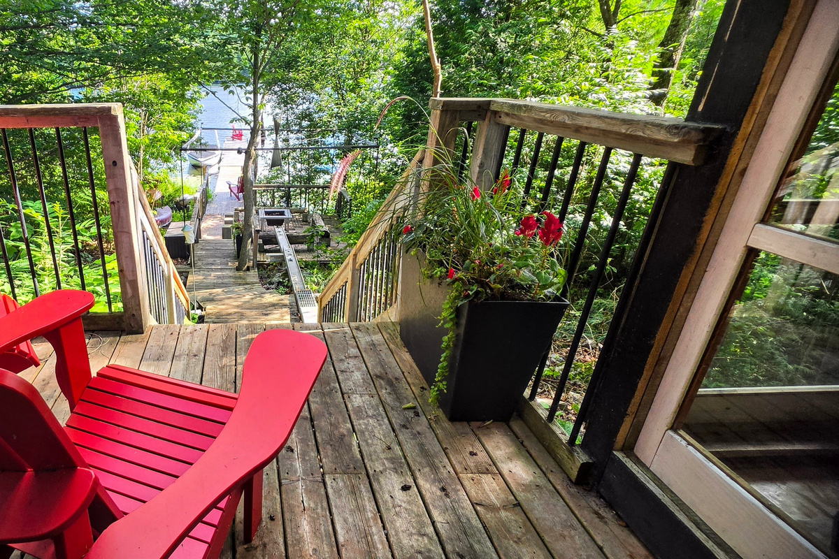 Firepit deck with stairs and walkway to dock