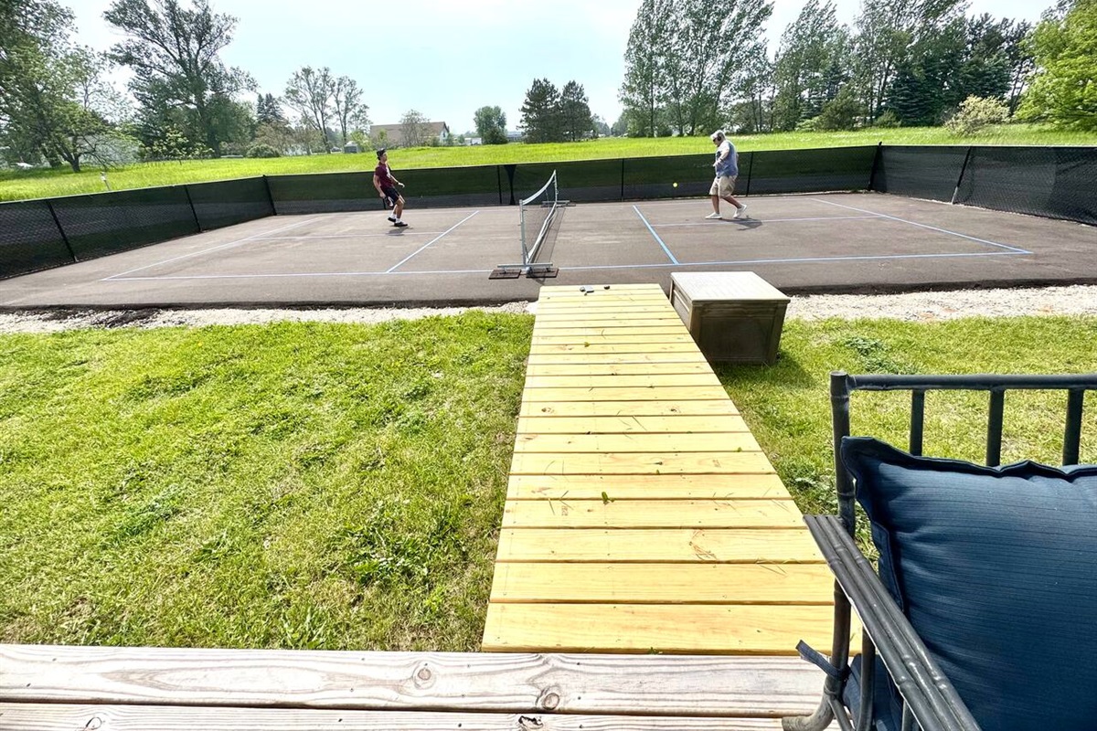 Brand new pickleball court on-site with viewing area!