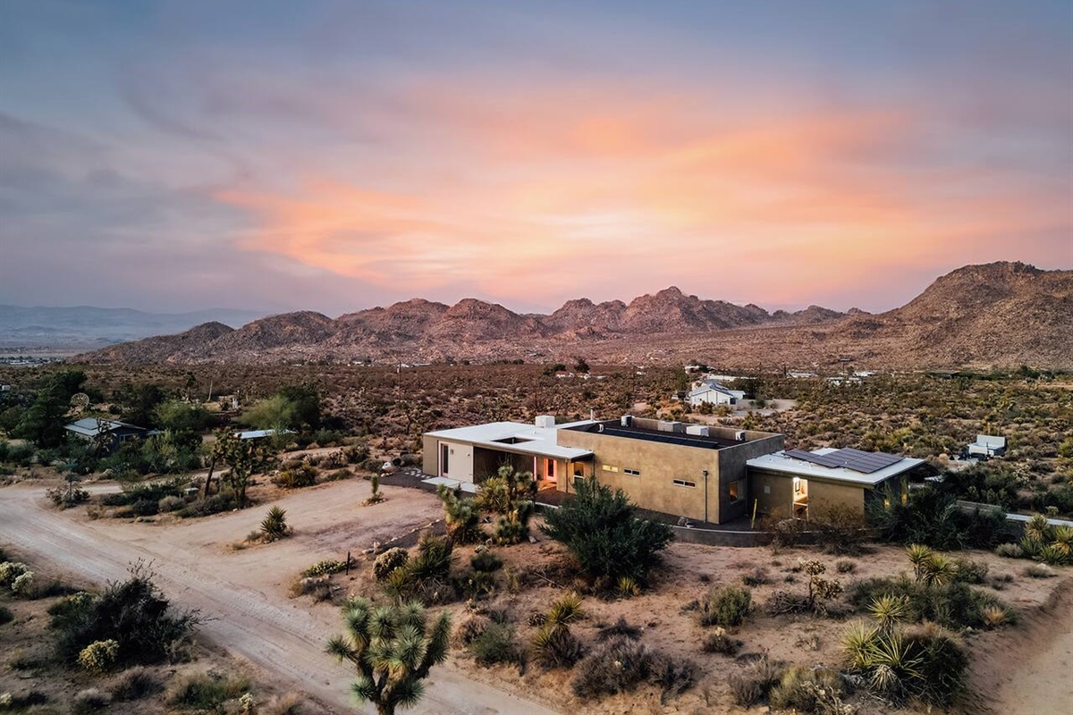 Welcome to your private desert retreat in Joshua Tree, where modern comfort meets breathtaking mountain views.