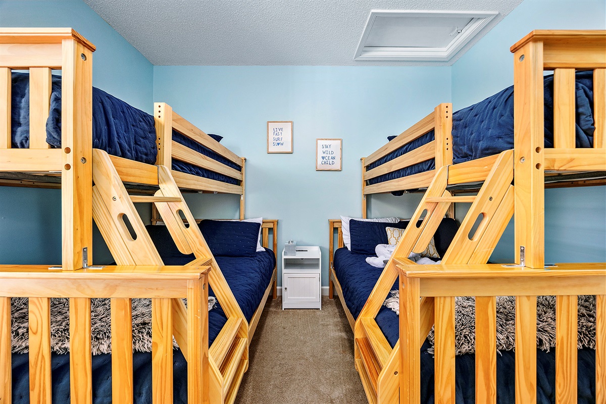 [BunkRoom] - Bunk Room bliss! Two double beds + two single beds = room for six &mdash; perfect for the kids or a full house of friends!