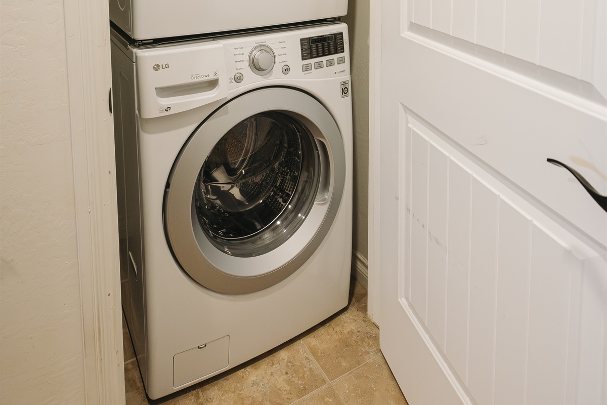 In-unit washer and dryer for added convenience during your stay. Perfect for families, ski trips, and extended stays at this cozy Pinetop mountain condo.