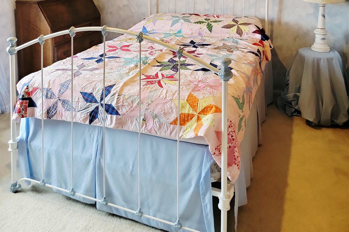 Bedroom 3, being updated to a Queen size bed