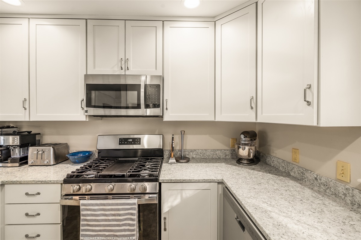 Lots of Counter Space