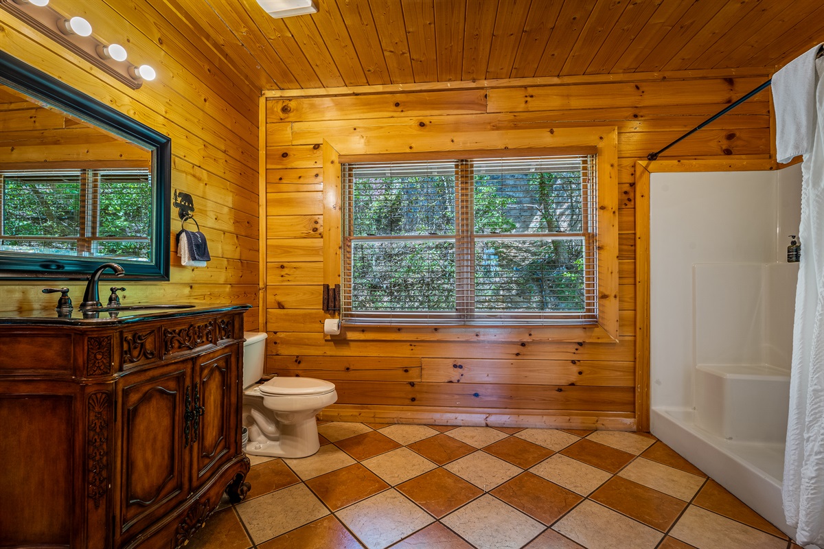 Kind BR suite (2nd level)  bathroom