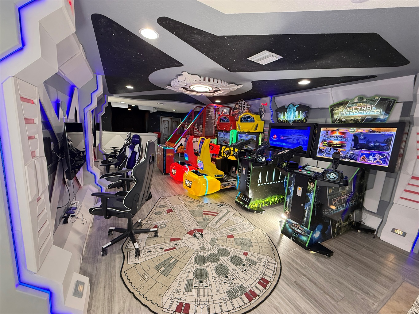 Welcome To Castle Getaways-Windsor!  Incredible Arcade Game Room (FREE To Play!)