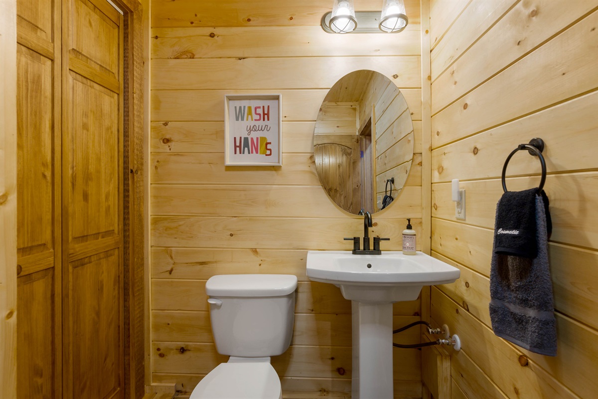 Juniper Cottage downstairs half bath