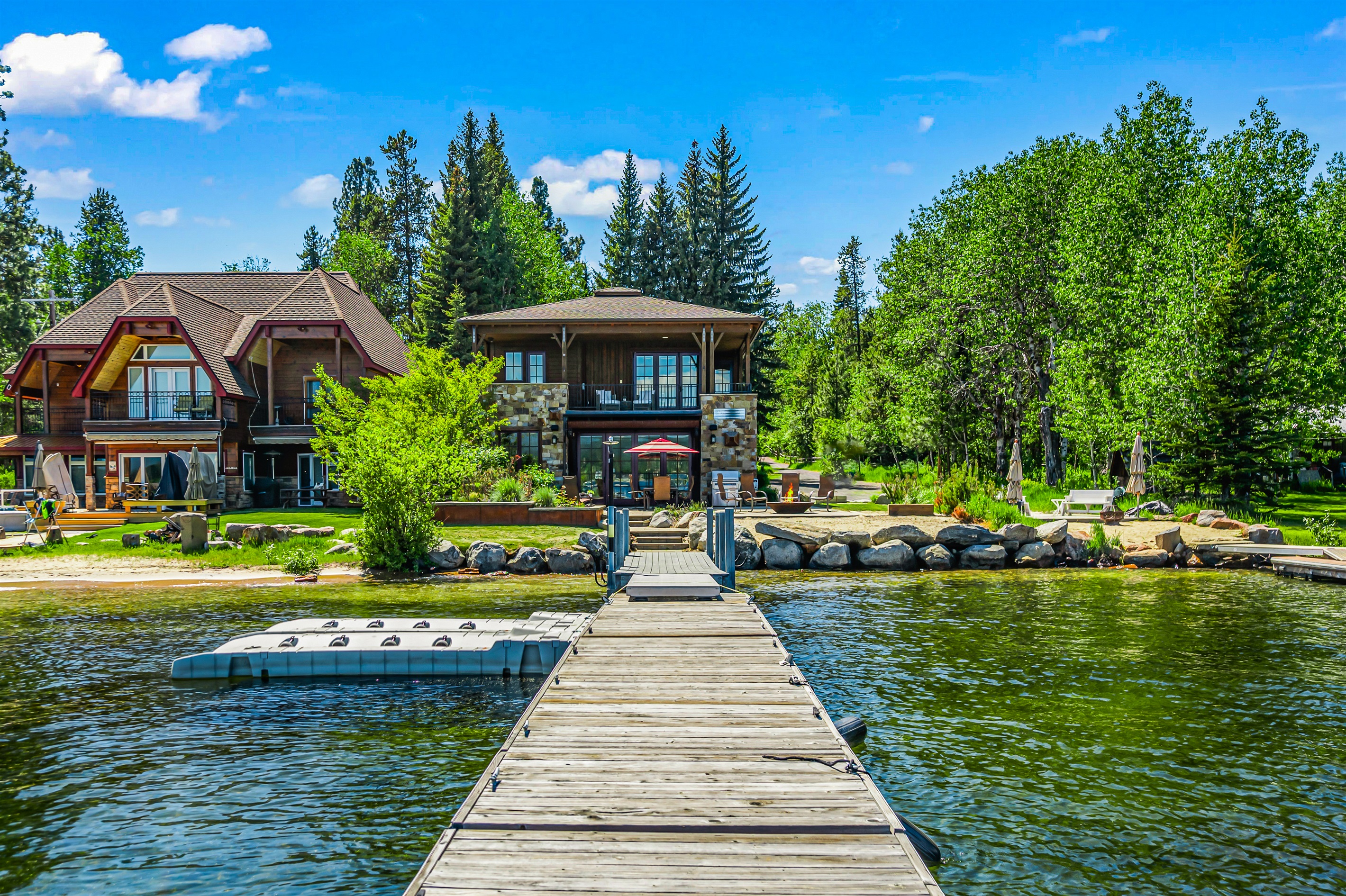 Private Dock Available in Summer