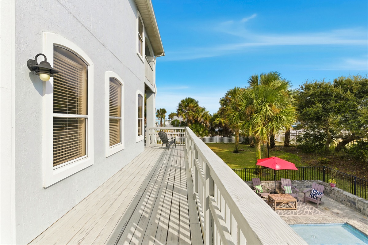 Balcony wraps around to the back