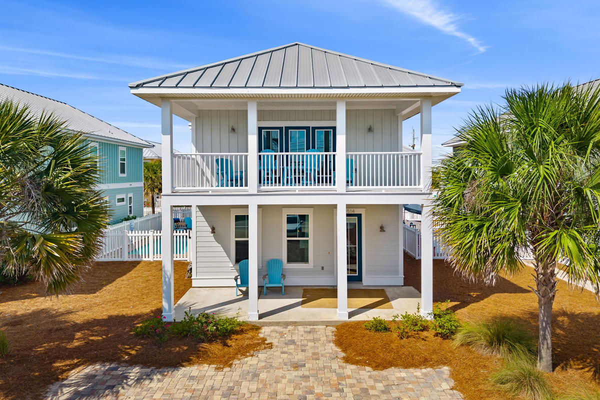 Family coastal beach home just steps from Beach Access 8 & 9