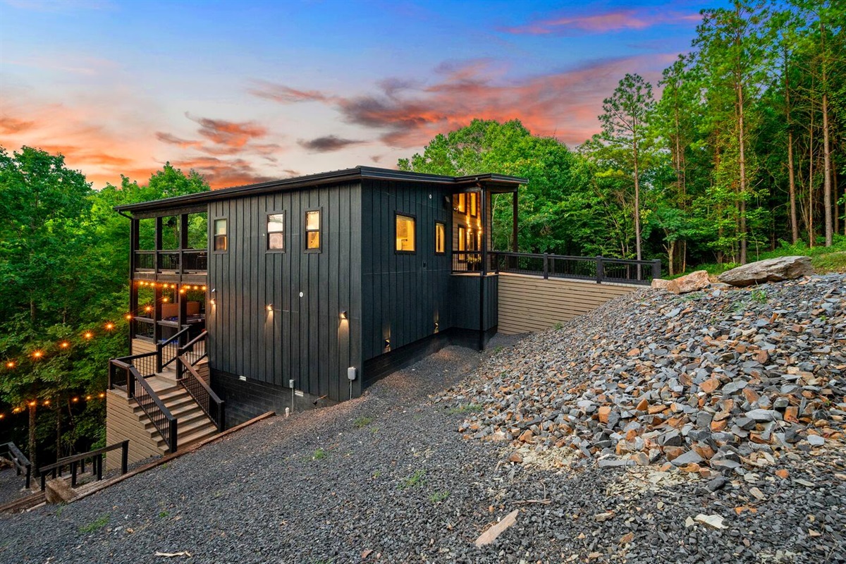 Beautiful shot of the Honeycomb Hideout at dusk!