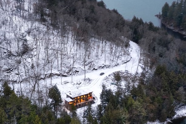 Drone footage of cottage very private