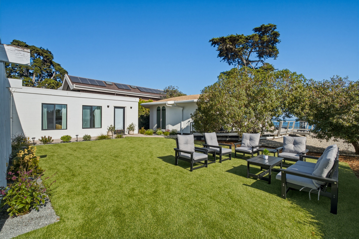 Spacious lawn with room to lounge.