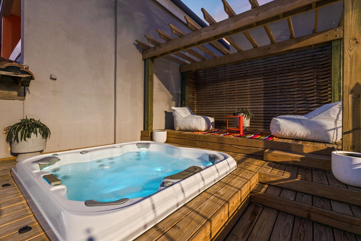 0af7862e9dcd4853b0149e72c5364322 Large | Beachhouse | Texas | TX | Vacation Homes | Galveston | Crystal Beach | Kokomo | Breezy Days | Beachfront Elegance | Sunrise Serenity | Southern Sands Property Management, LLC