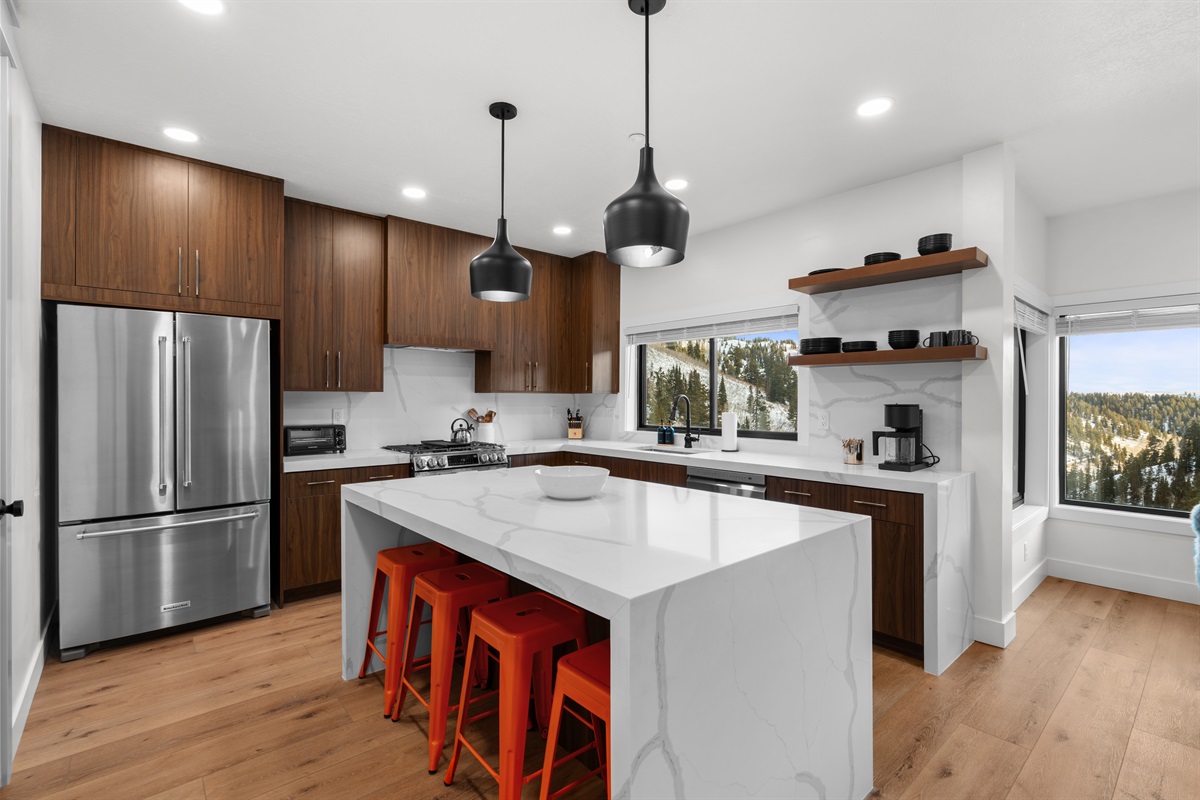 Large island with seating — breakfast seating for four.