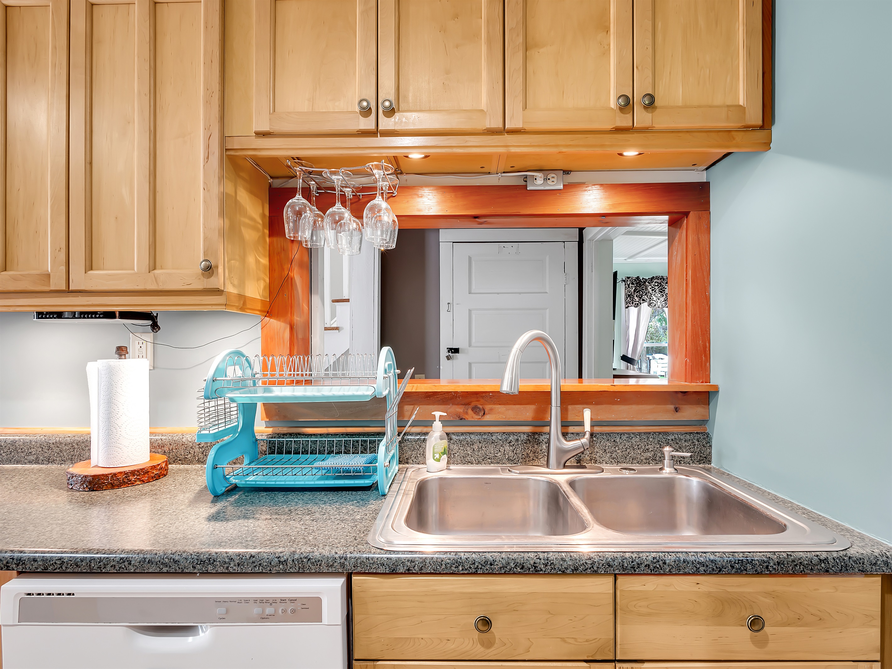 Spacious kitchen