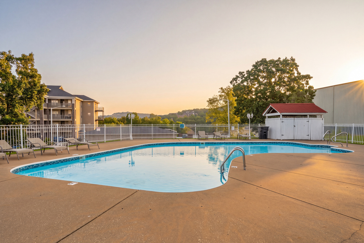 Community Pool (open seasonally)