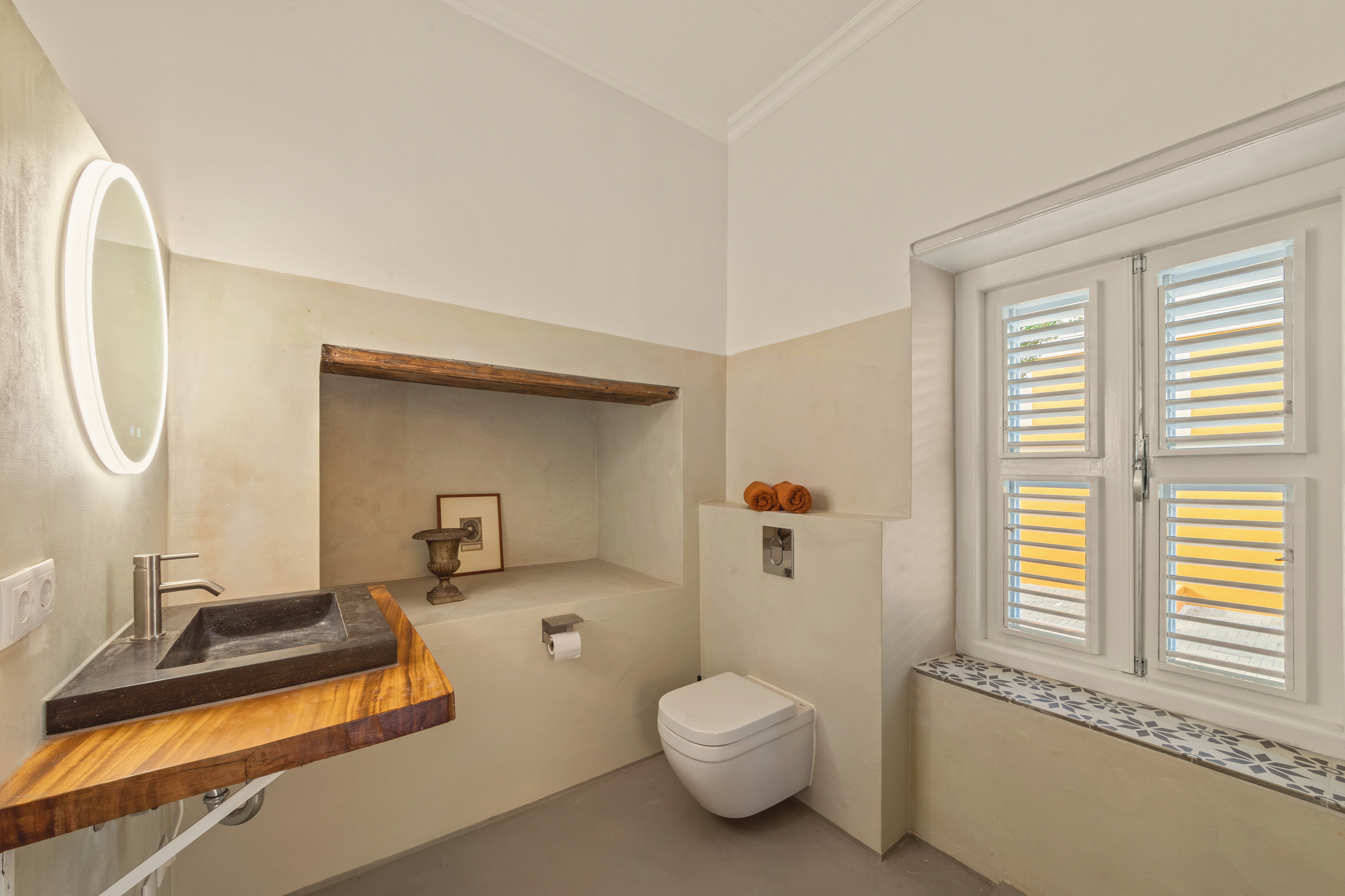 City Villa – En-suite bathroom