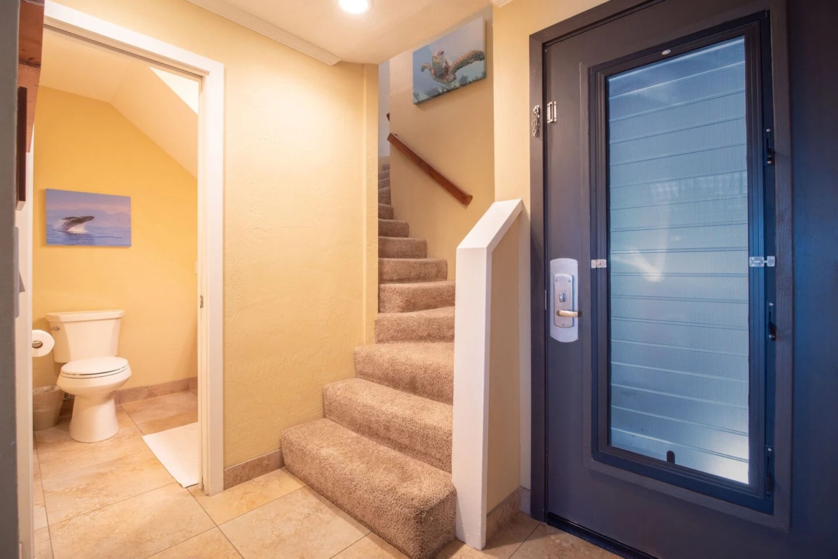D3 Entry with 1/2 Bathroom