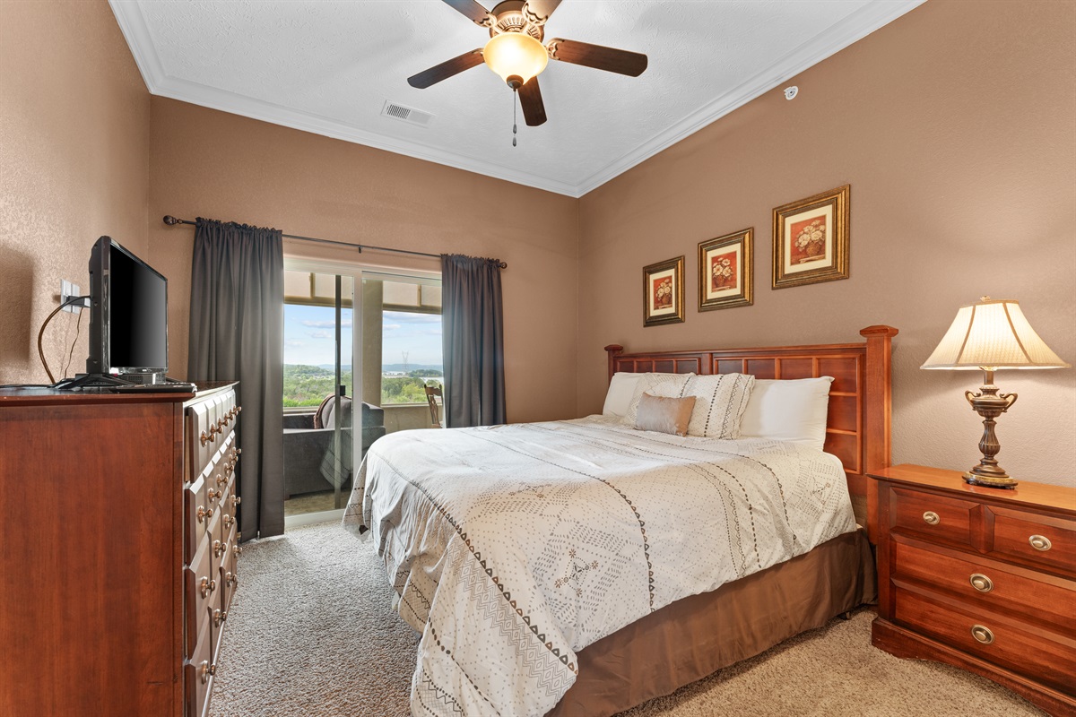 End the day in the king suite, where warm tones and soft lighting create a calm, restful retreat.