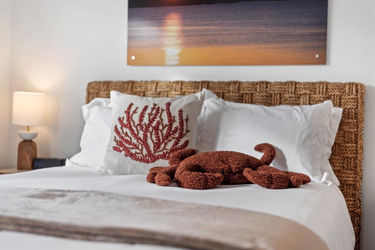 The attention to detail in the d&eacute;cor brings the essence of the sea indoors.
