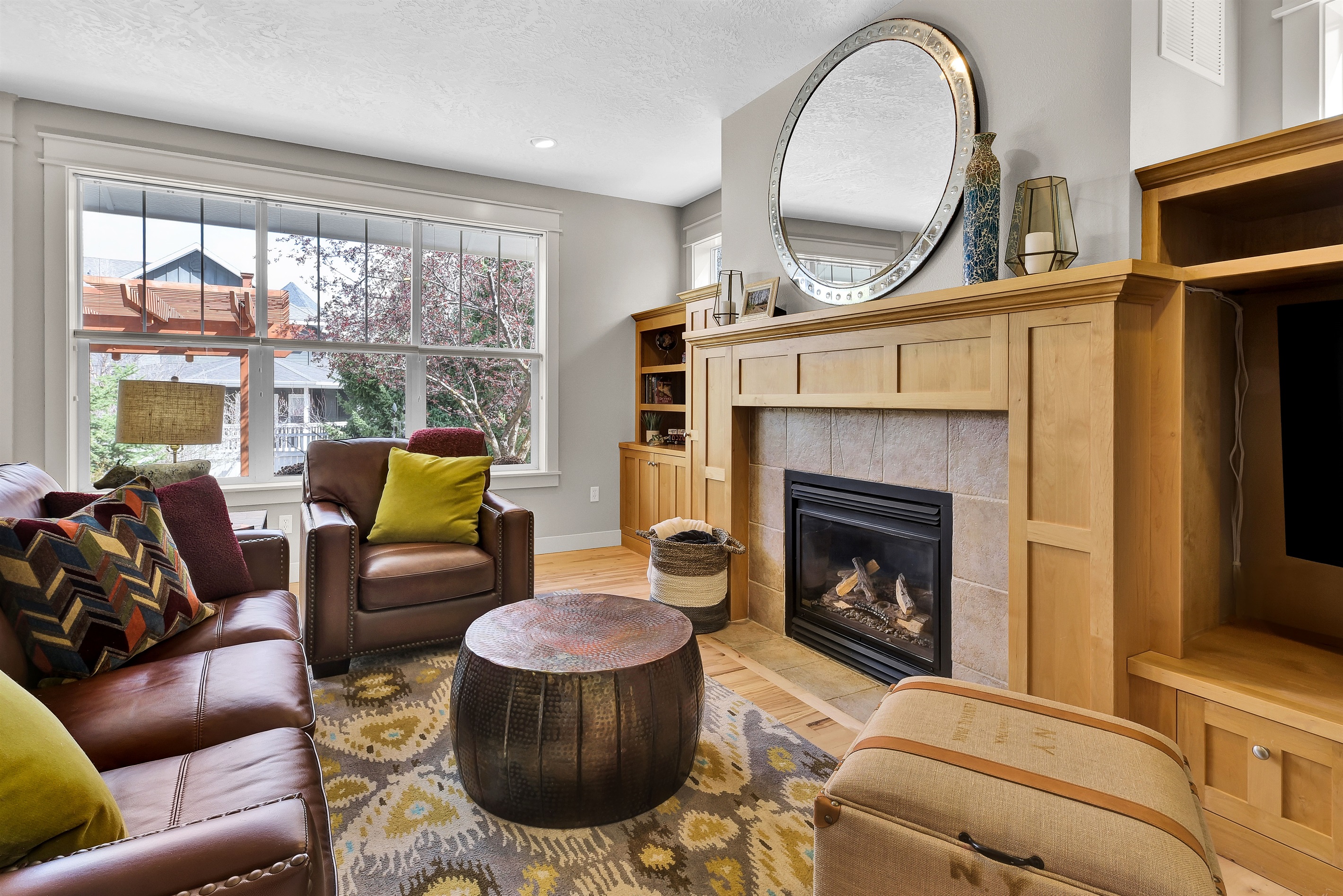 Living room with gas fireplace