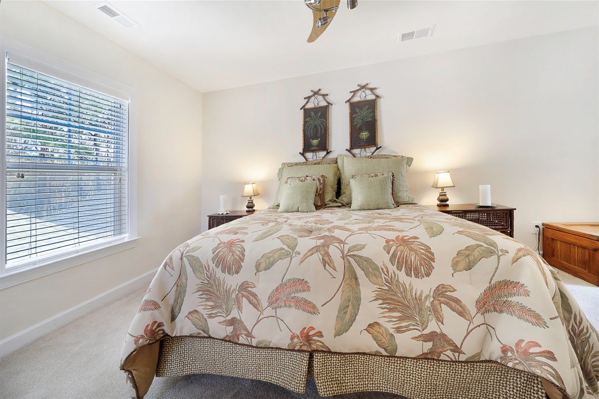 Queen in 3rd Bedroom