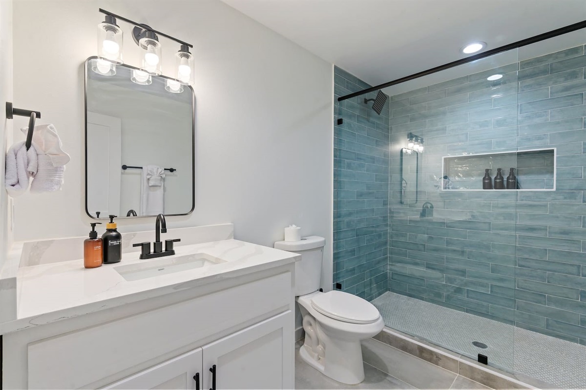 Shared bathroom for guests staying in the bunk room. 