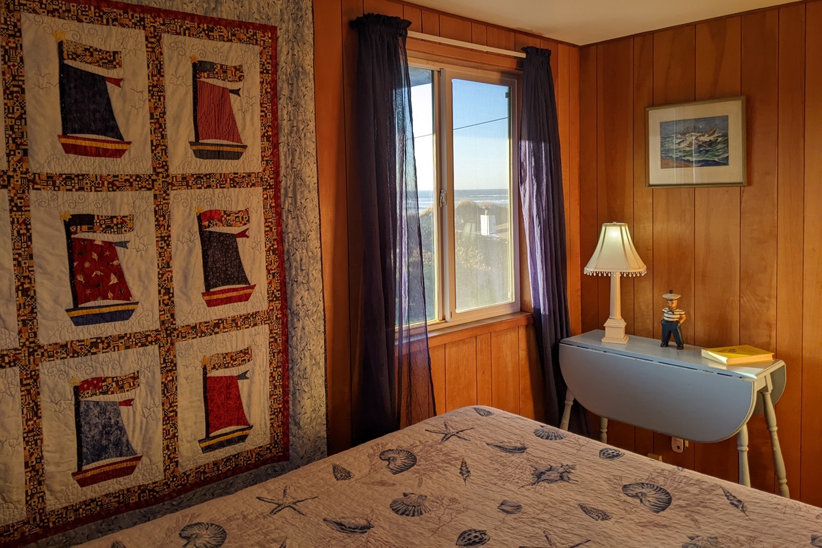 first floor queen room