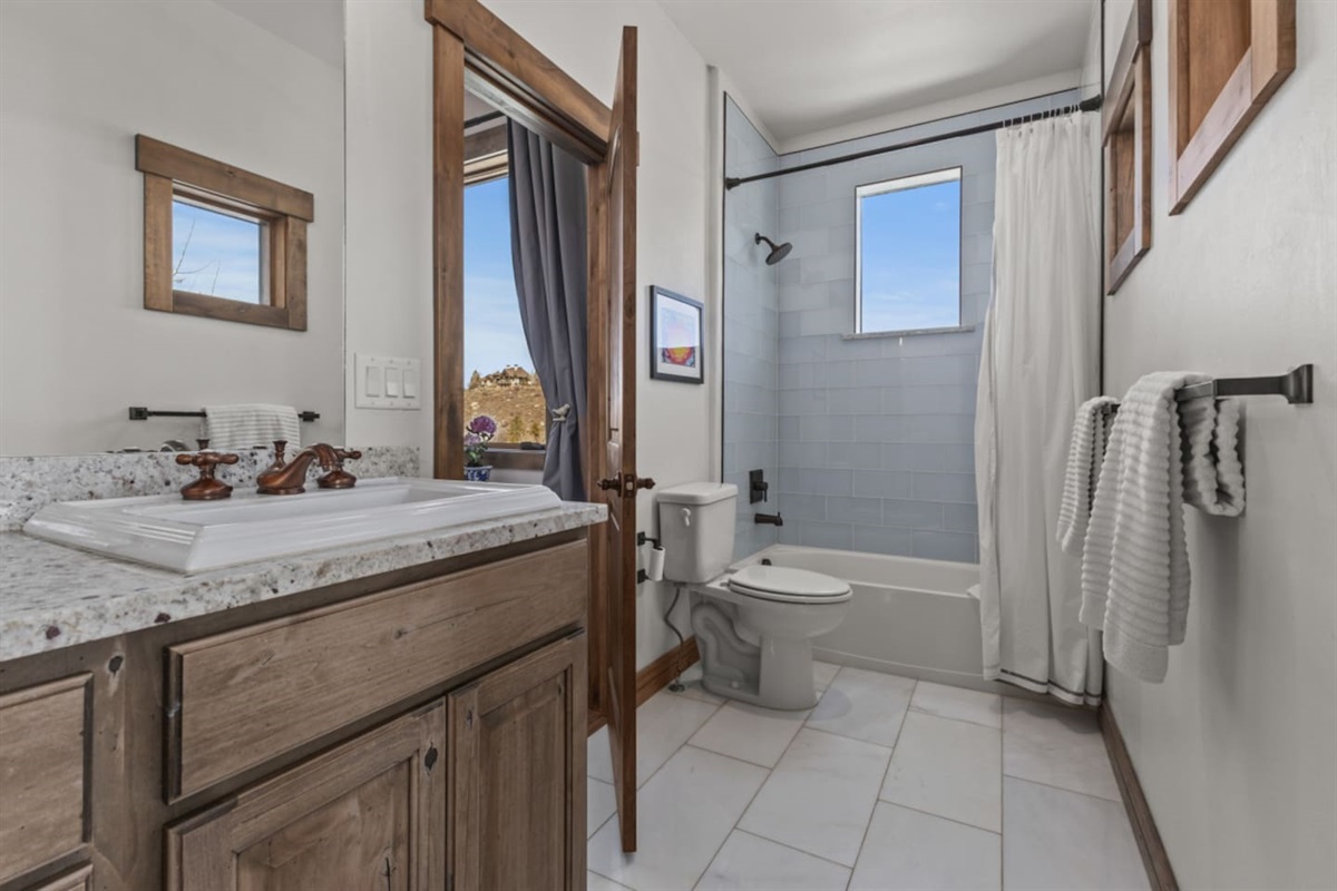 Upper Level Shared Bathroom 2 for Bedroom 2 & 3
