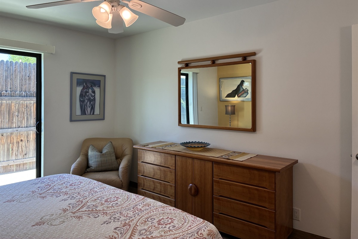 King bed in both bedrooms.