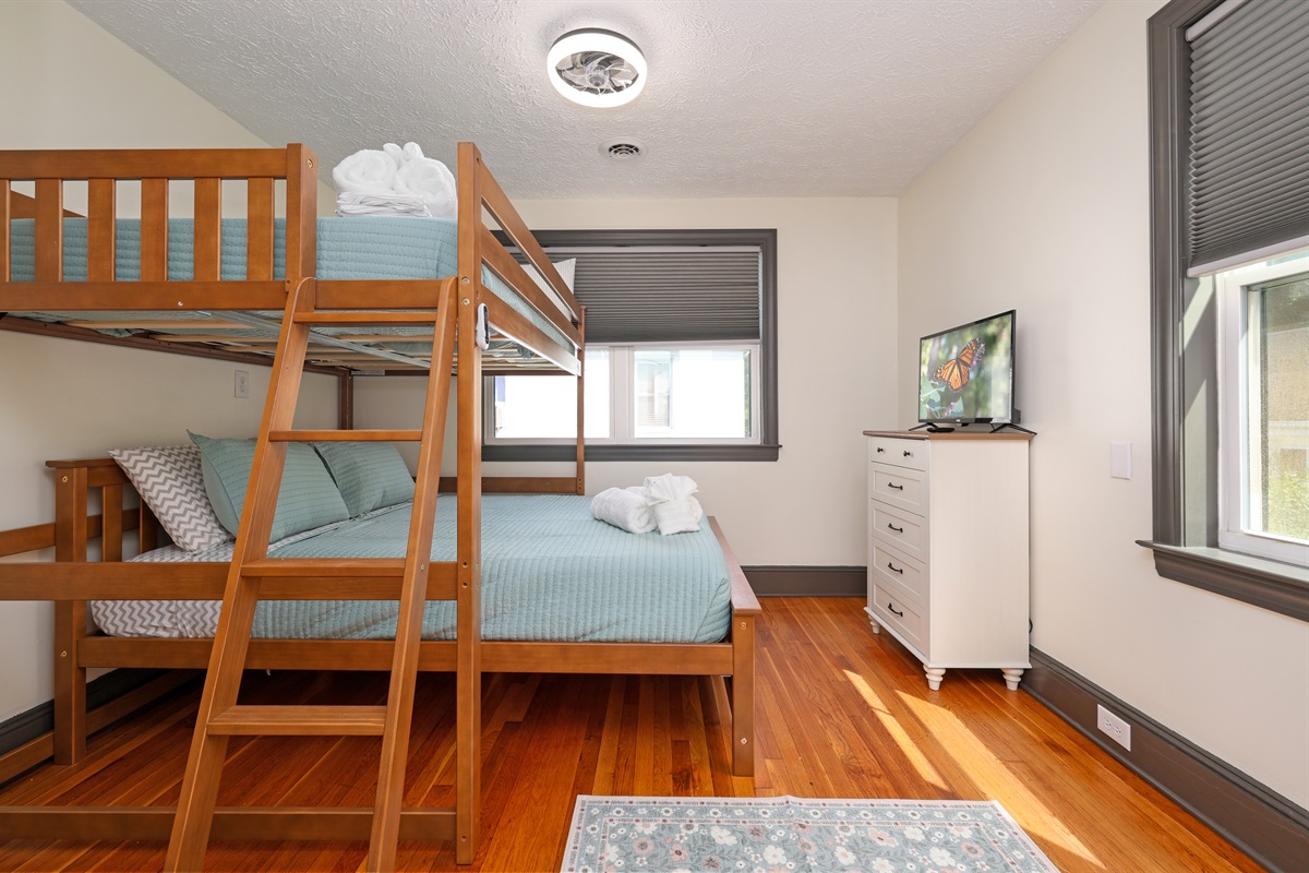 Bedroom 3 with Twin over Queen bunkbeds